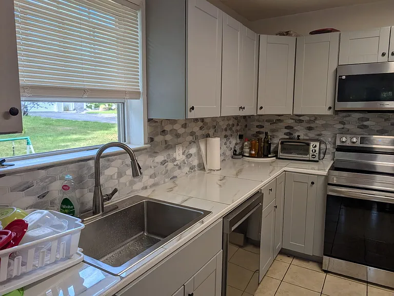 43 Autumn Dr — Photo 11