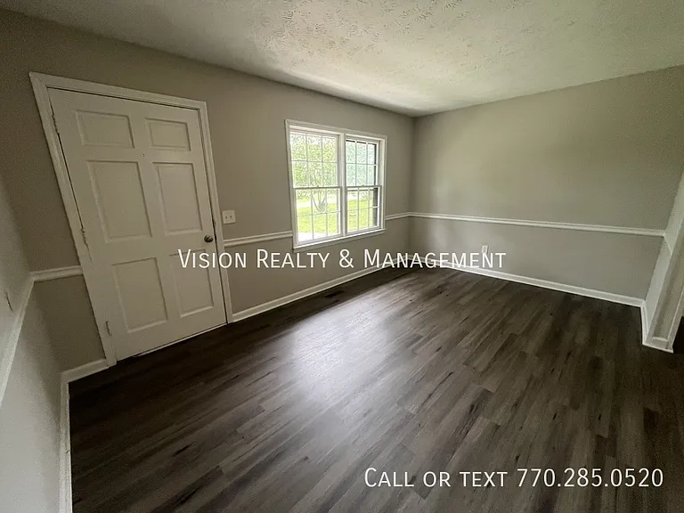 153 Carroll Cir — Photo 8