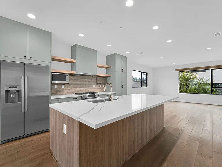 4528 Ayla Ln — Photo 9