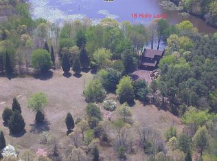 18 Holly Ln, Blackwood, NJ 08012