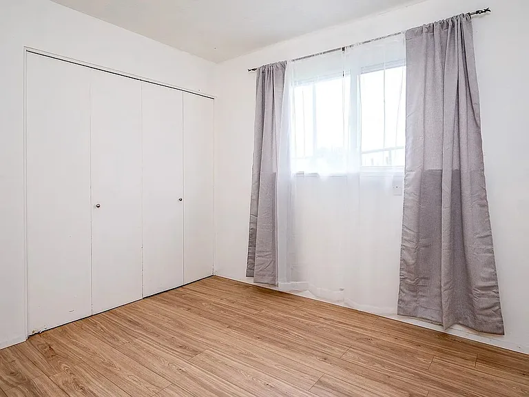 3660 NE Lombard St — Photo 16
