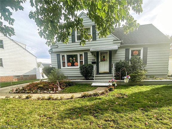 2nd image of 30950 Bayridge Blvd