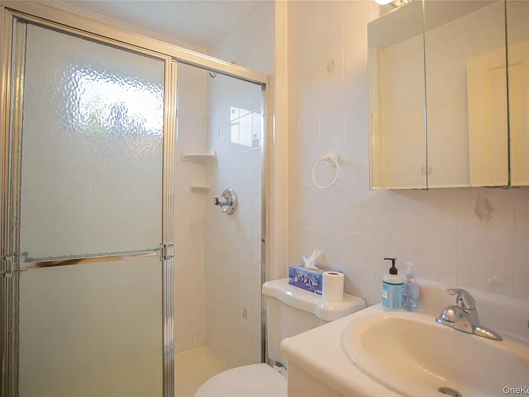 136 E Olive St — Photo 14