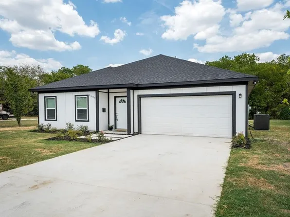 1607 Park St, Kaufman, TX 75142
