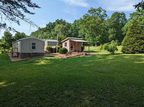 2753 French Store Rd, Big Sandy, TN 38221