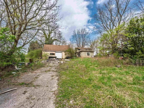 2611 E 29th St, Muncie, IN 47302