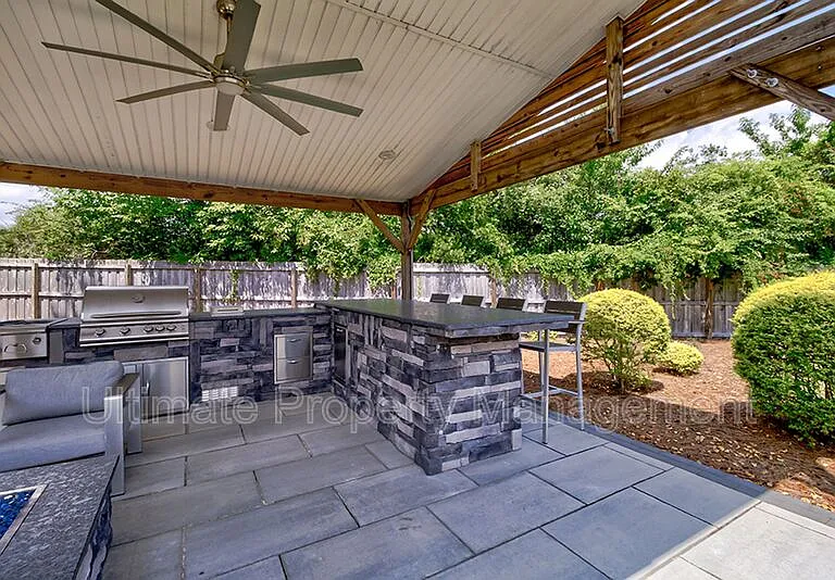 7022 Cayman Ct — Photo 40
