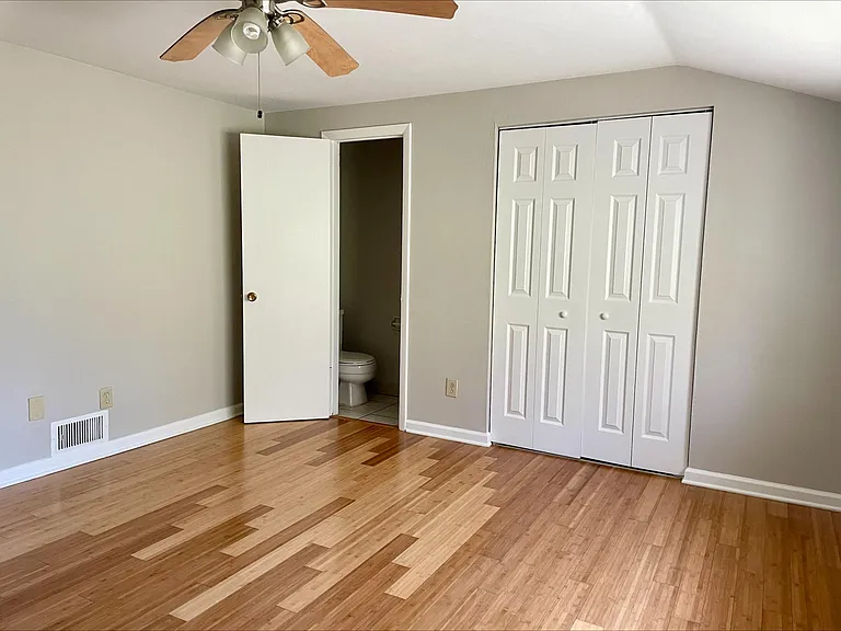 2807 Lincoln Way — Photo 8
