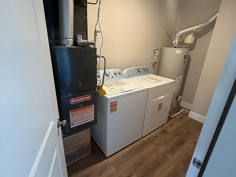1055 Bighorn St #A — Photo 11