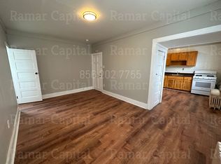 951 S 3rd St #R3, Camden, NJ 08103