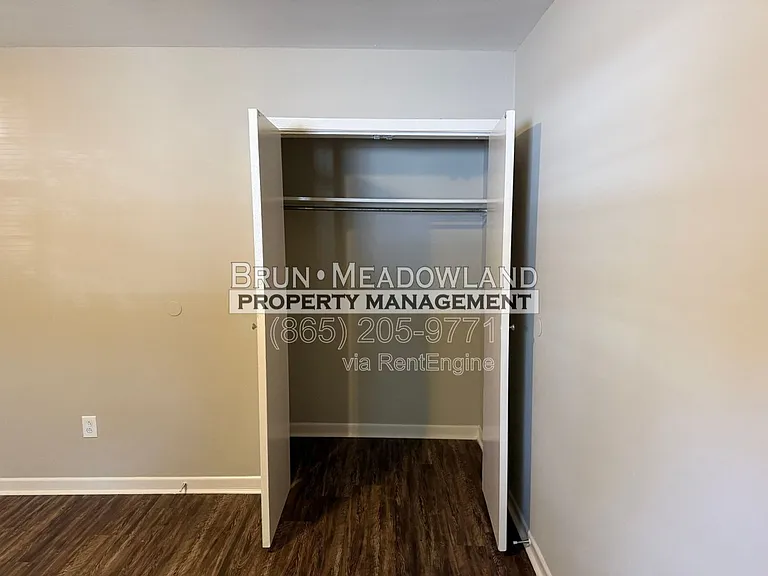 5540 N Broadway St #17 — Photo 16