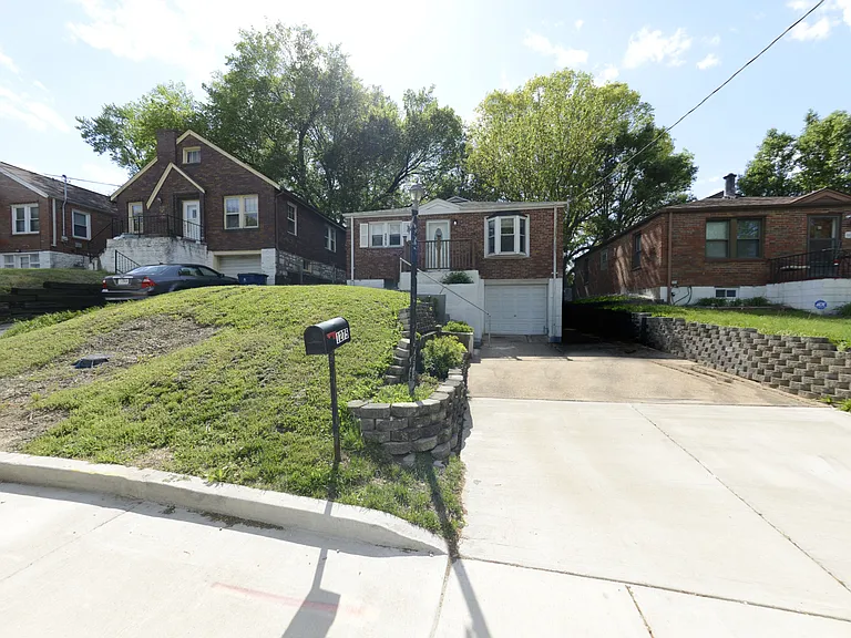 1275 N Florissant Rd — Photo 20
