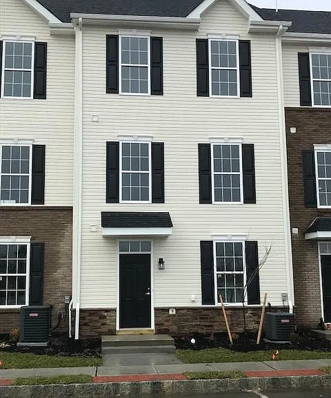 304 Virtue Rd — Photo 1