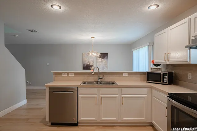 3 bed, 2.5 bath, 1794 sqft, $2,150 — Photo 4
