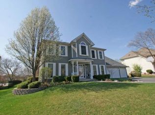 1311 Davey Dr, Batavia, IL 60510