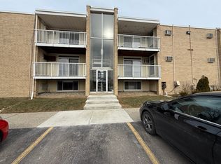 4905 Crooks Rd APT A-8, Royal Oak, MI 48073