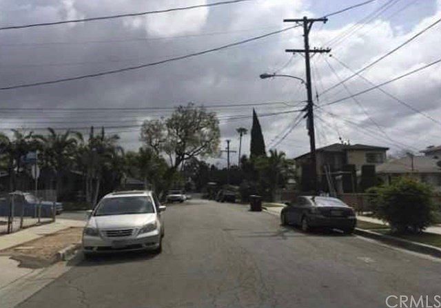 2nd image of 3912 Eagle St