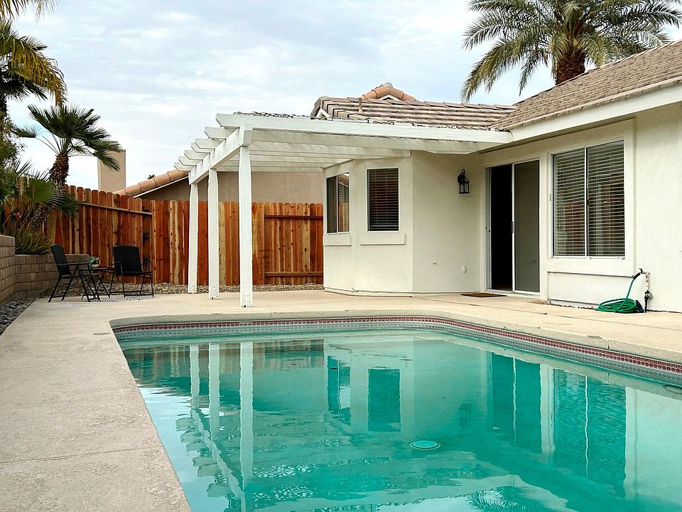 1st image of 44365 Foxtail Cir