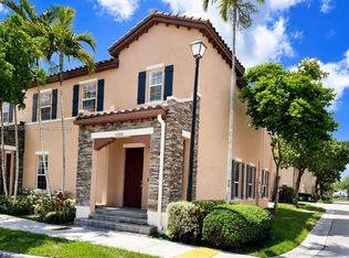 Kendall Commons Residenti, Miami, FL 33196