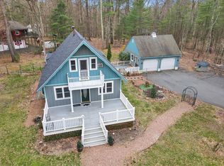 125 Marcel Dr, Dingmans Ferry, PA