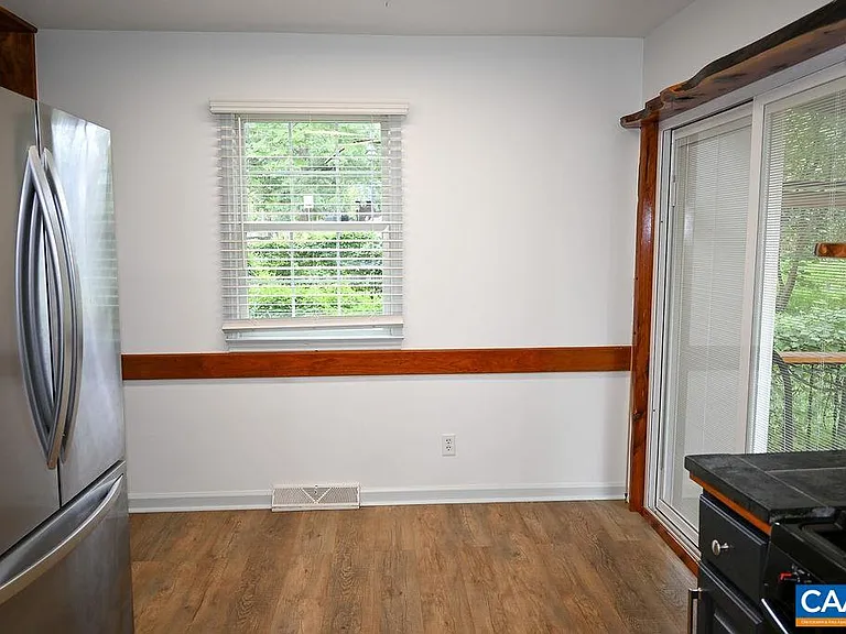 315 Caroline Ave — Photo 30