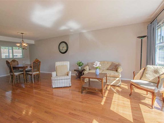3rd image of 6421 Ashbury Dr