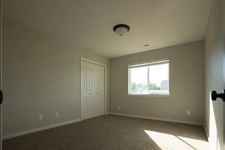 641 Oakmont Rd — Photo 5
