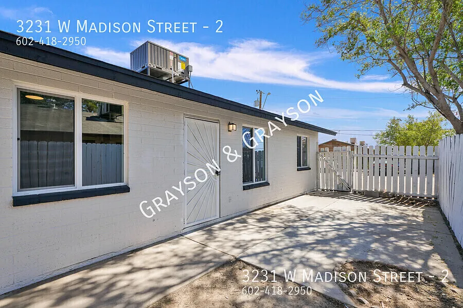 3231 W Madison Street Phoenix AZ 85009 — Photo 2