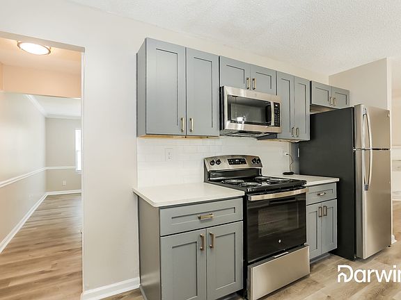 2nd image of 815 Stonebridge Park Cir
