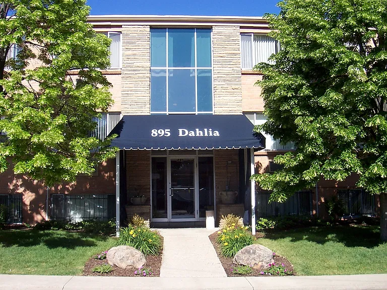 Dahlia Apartments — Photo 25
