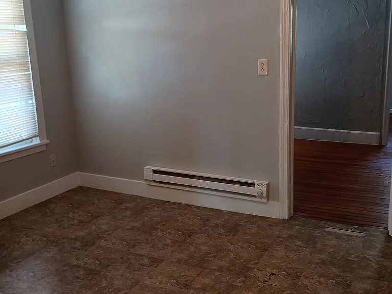 224 4th St #3 — Photo 2