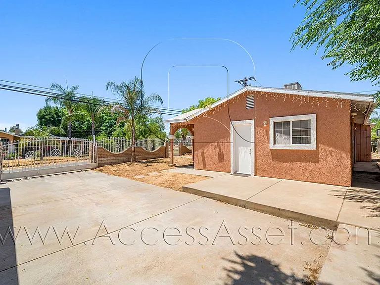 23865 Goetz Dr — Photo 23