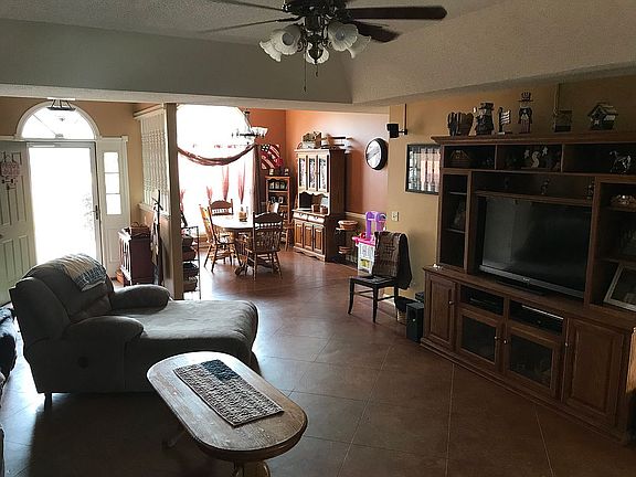 4th image of 310 W Kingswood Dr