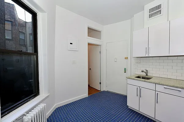 Rented by Aether Property Group | media 4