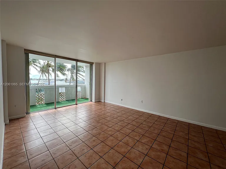 800 West Ave #808 — Photo 11