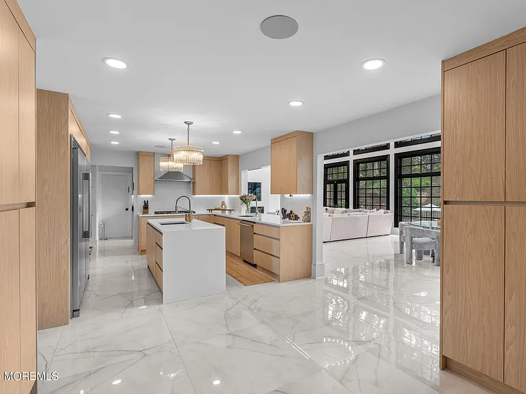 13 Valley Forge Rd — Photo 15