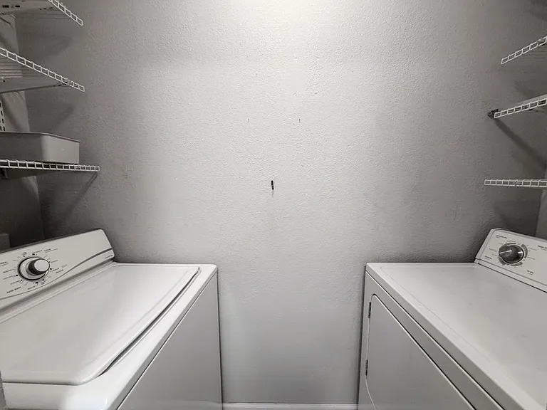 1009 Markham Ln #A — Photo 16