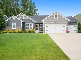 763 Stepping Stone Dr, Byron Center, MI 49315