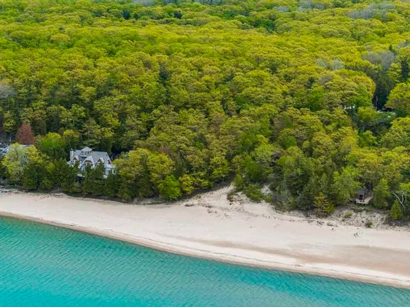 4260 S Lake Shore Dr, Harbor Springs, MI 49740