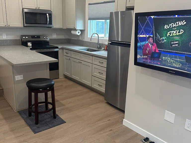 1812 Parrot St — Photo 10