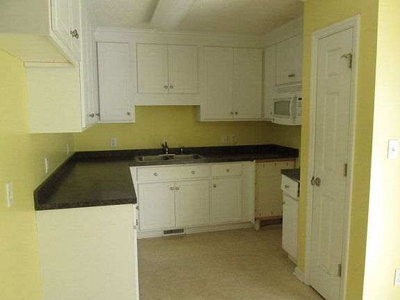 5th image of 514 Twin Creeks Dr