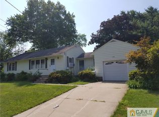 140 Harrison St, Somerset, NJ 08873