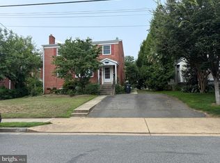 706 N Cleveland St, Arlington, VA 22201