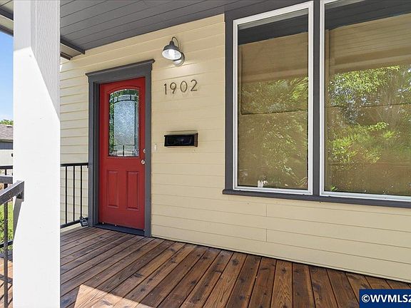 4th image of 1902 Church St NE