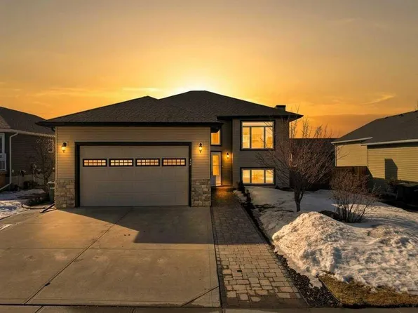 12 Vermont Close, Olds, AB T4H 0C3