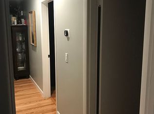 4 Salem Ave, Cranston, RI 02920