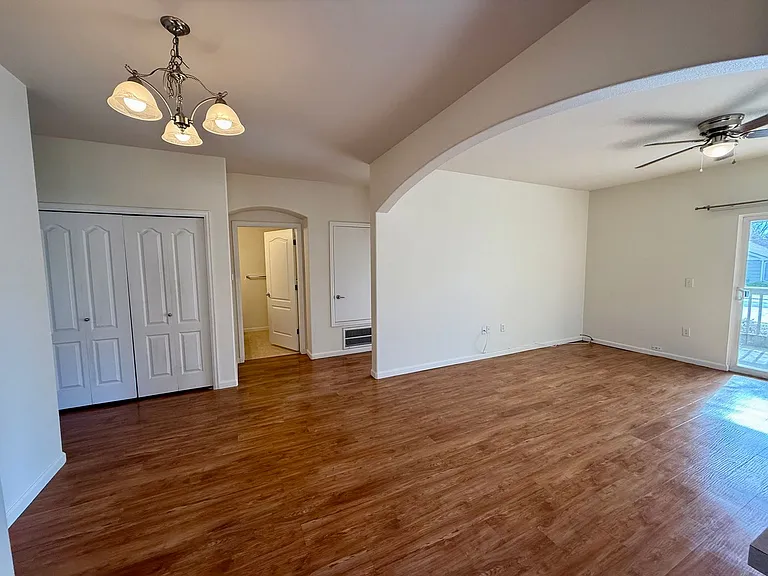 4675 Hahns Peak Dr #101 — Photo 11