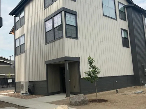 1370 SW Obsidian Ave, Redmond, OR 97756