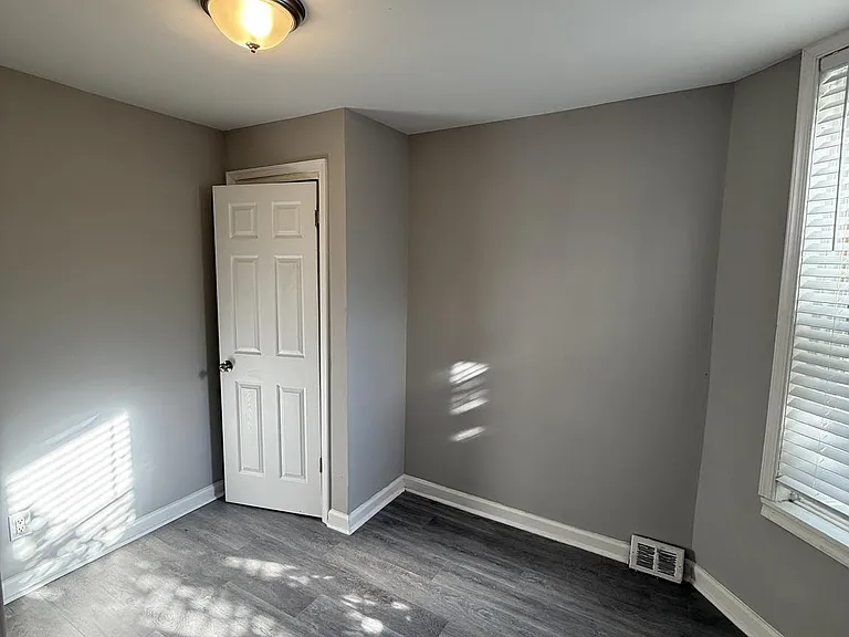 1662 S Conestoga St — Photo 13