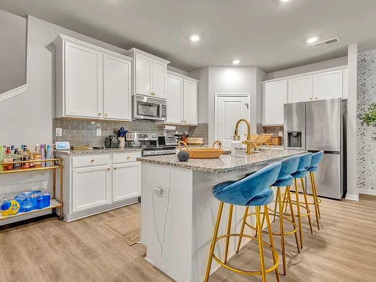 3409 Endurance Ct — Photo 10